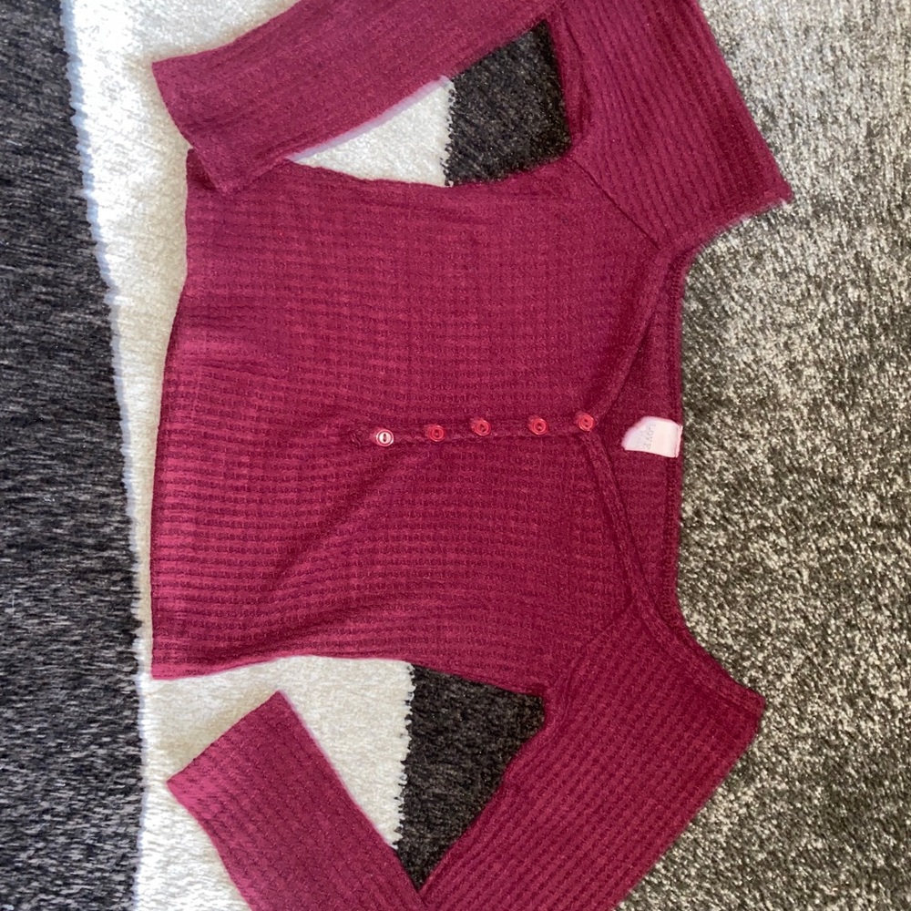 Tops - Picture 3 of 13